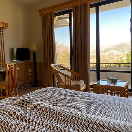 Rock City Resort ミンゴラ エクステリア 写真