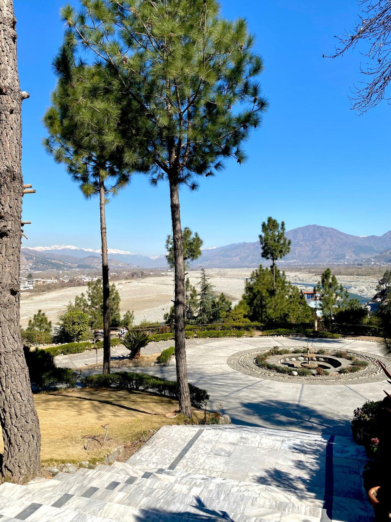 Rock City Resort ミンゴラ エクステリア 写真