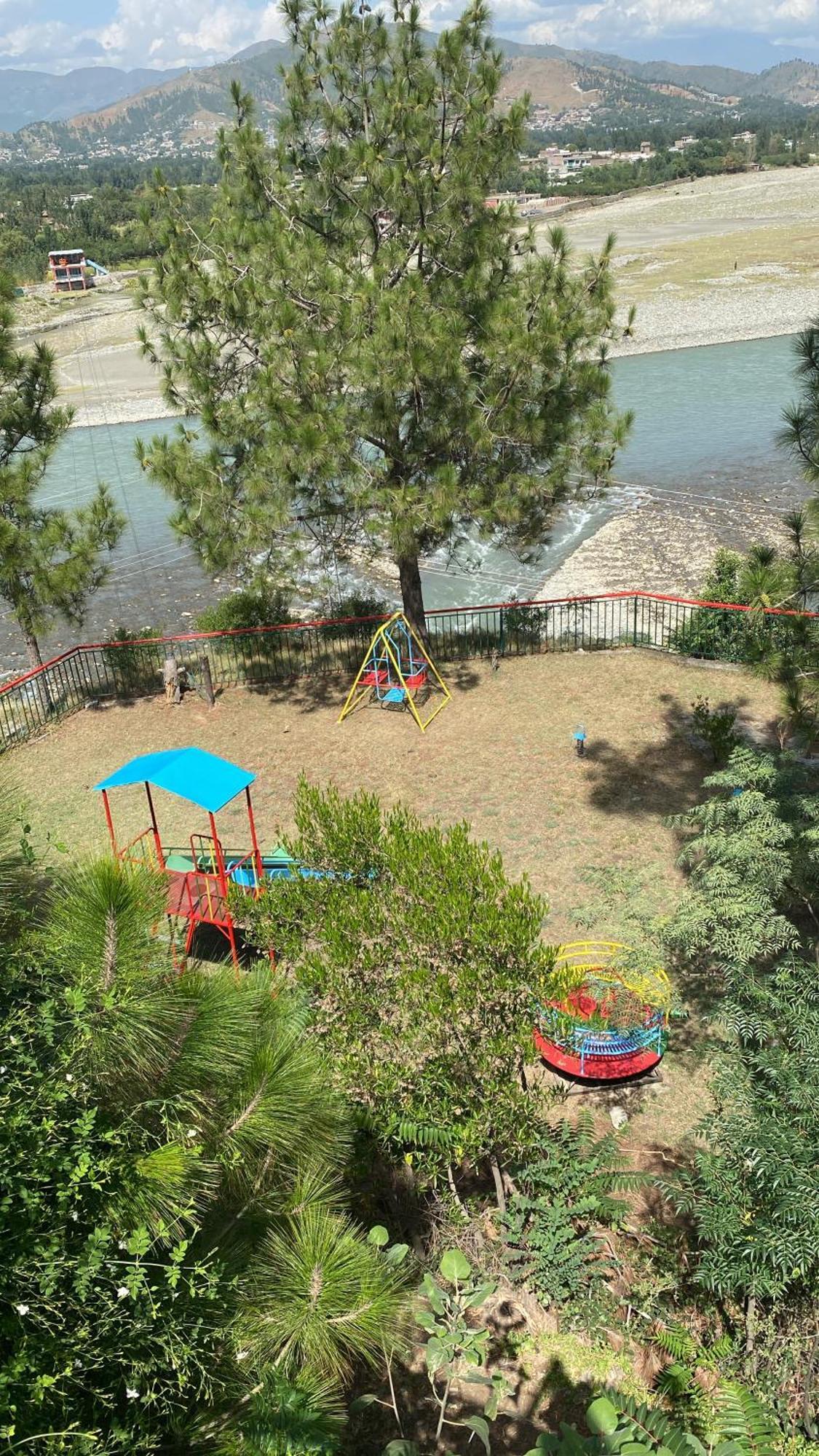 Rock City Resort ミンゴラ エクステリア 写真