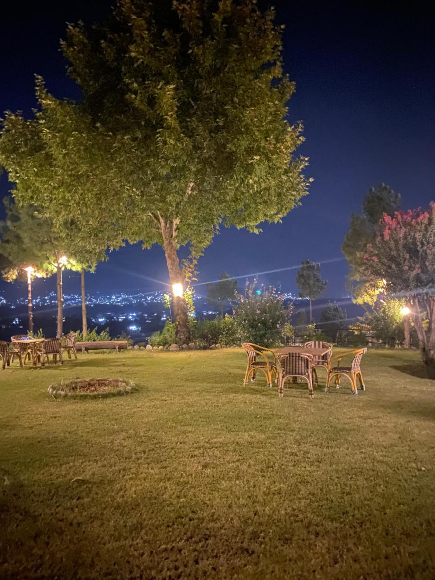 Rock City Resort ミンゴラ エクステリア 写真